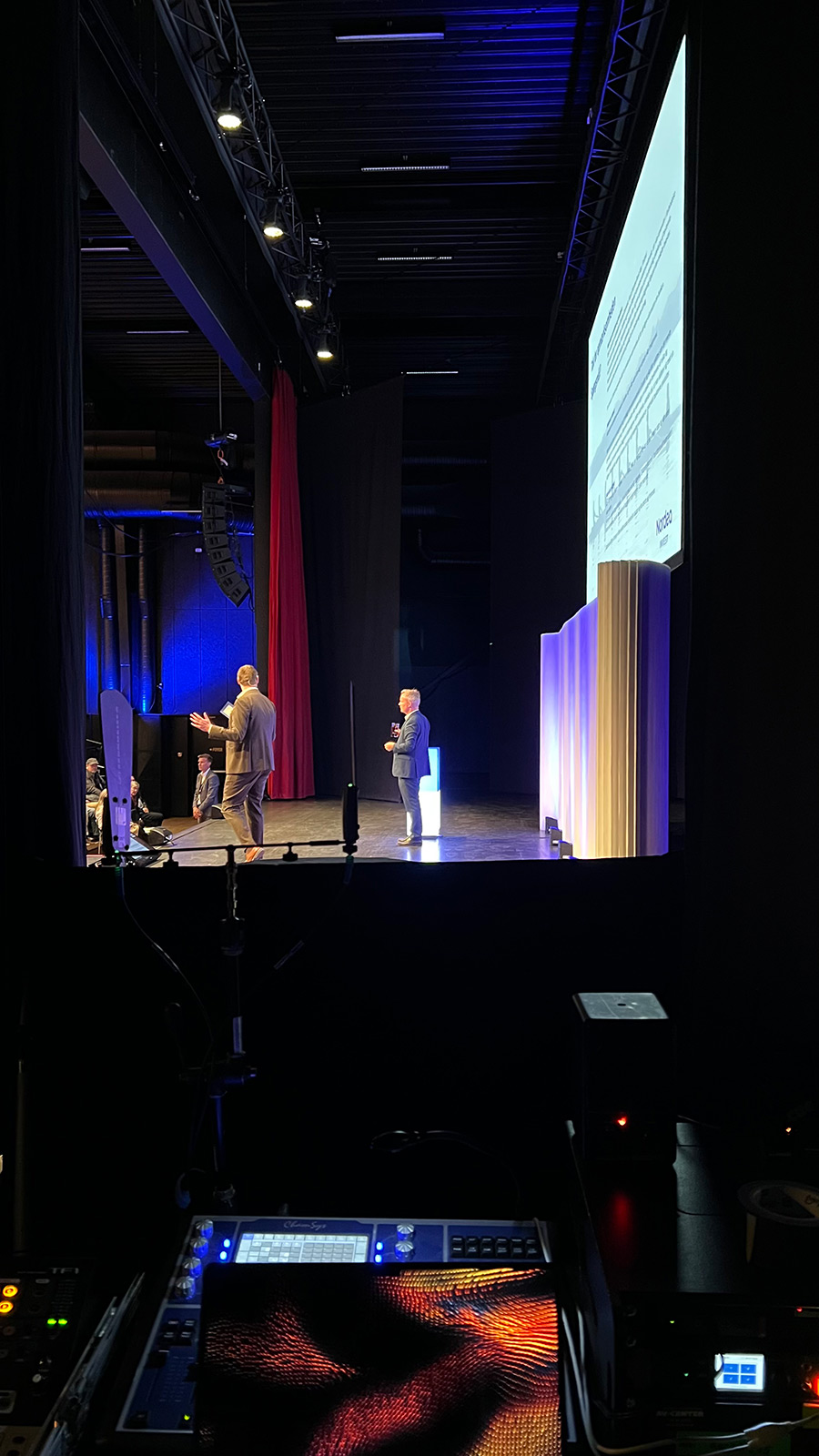 investeringsmød-scene