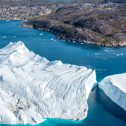 Den barske sandhed: Grønlands isdække smelter med rekordfart