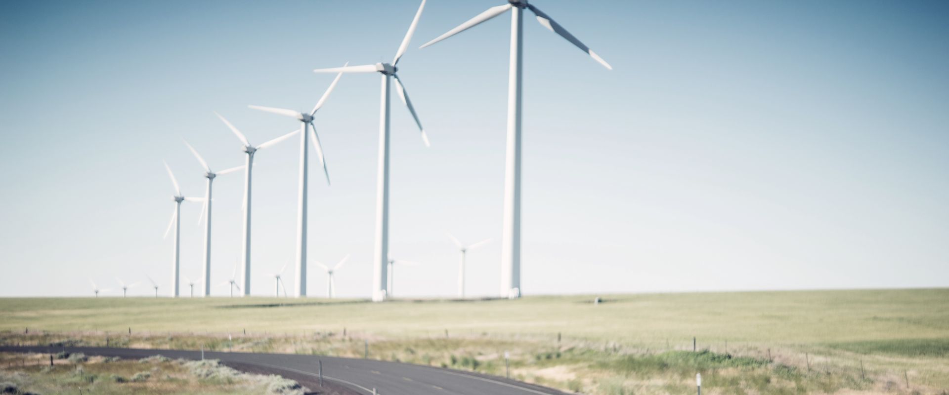 Header_wind_turbines